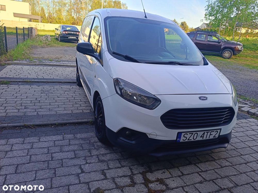 Ford Courier - 2