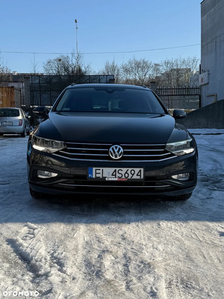 Volkswagen Passat 1.5 TSI EVO Business - 1
