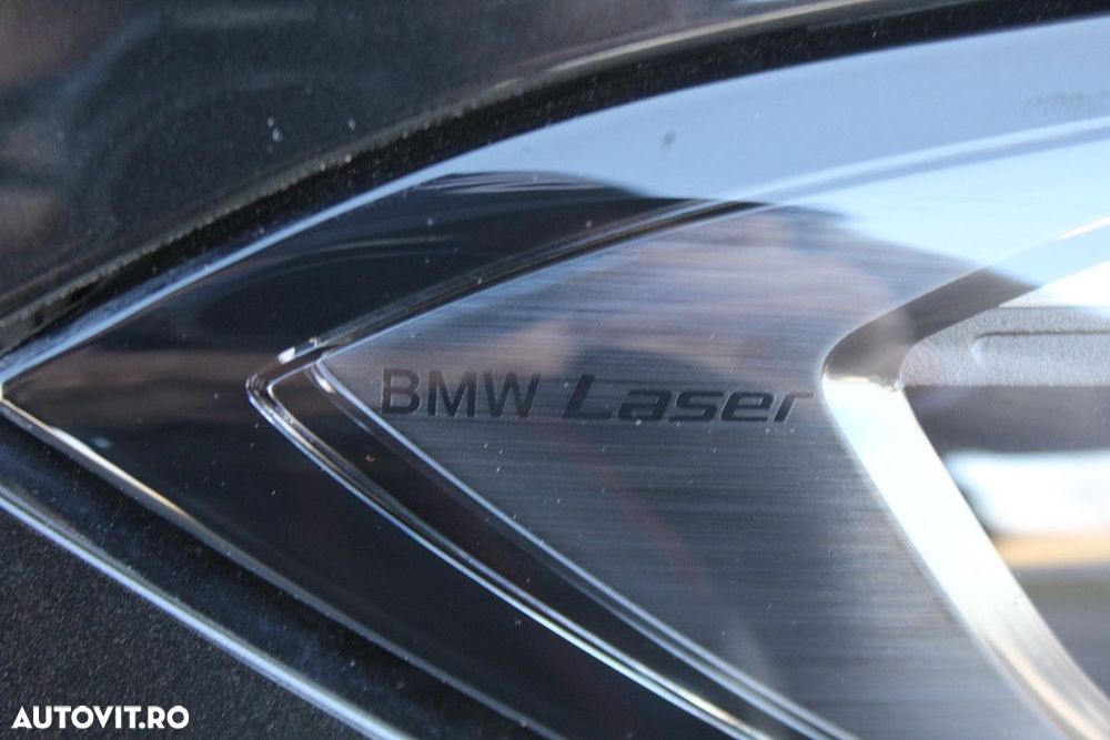 BMW Seria 3 330e xDrive AT PHEV - 11