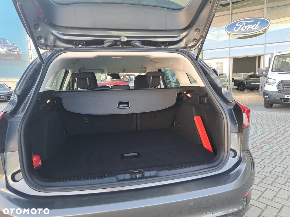 Ford Focus 1.0 EcoBoost mHEV Connected - 17
