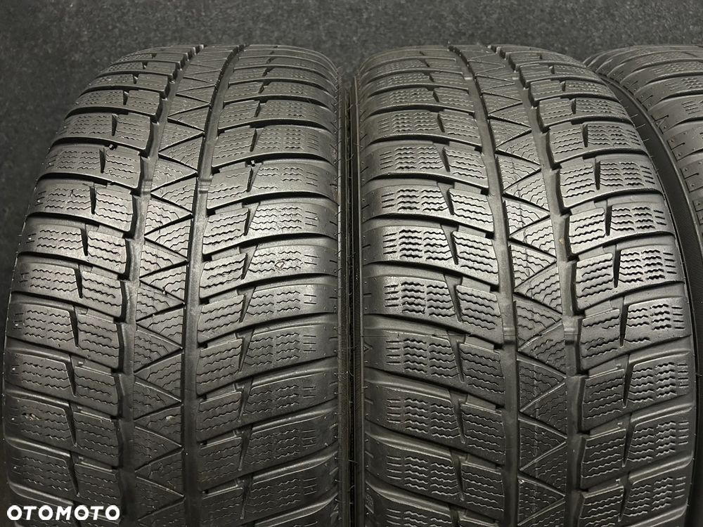 Opony zimowe Falken HS449 EuroWinter RSC 225/55/17 97H 4szt. - 2