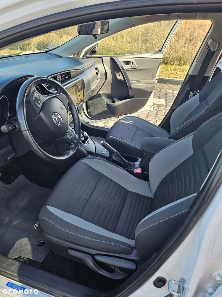 Toyota Auris - 7