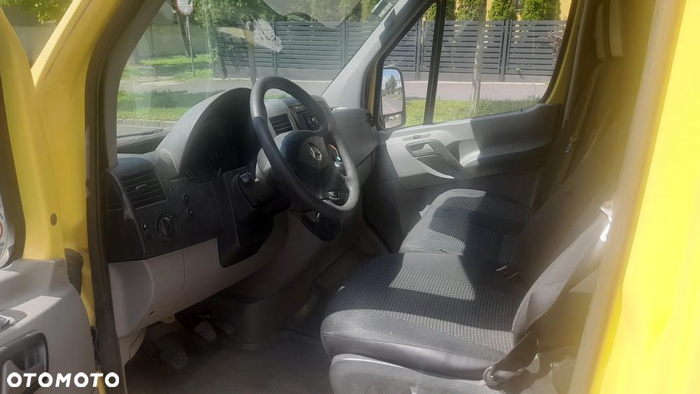Mercedes-Benz Sprinter - 5