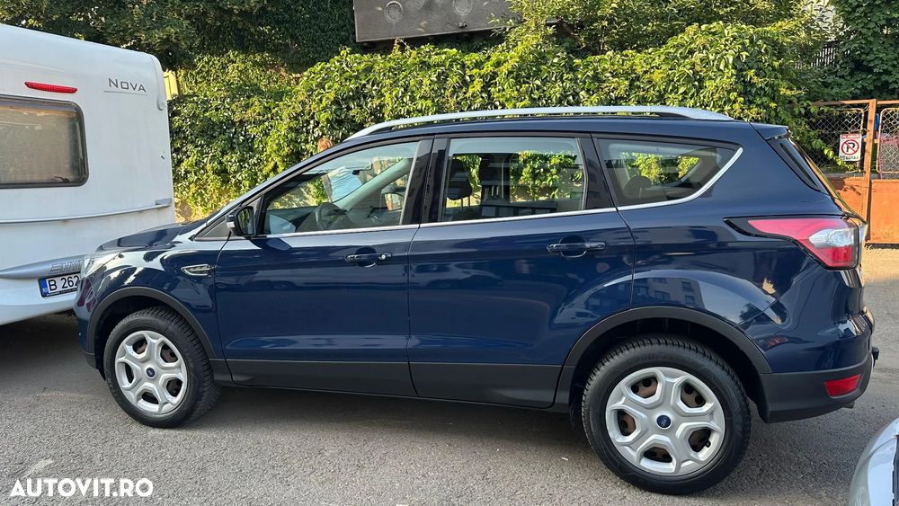 Ford Kuga - 12