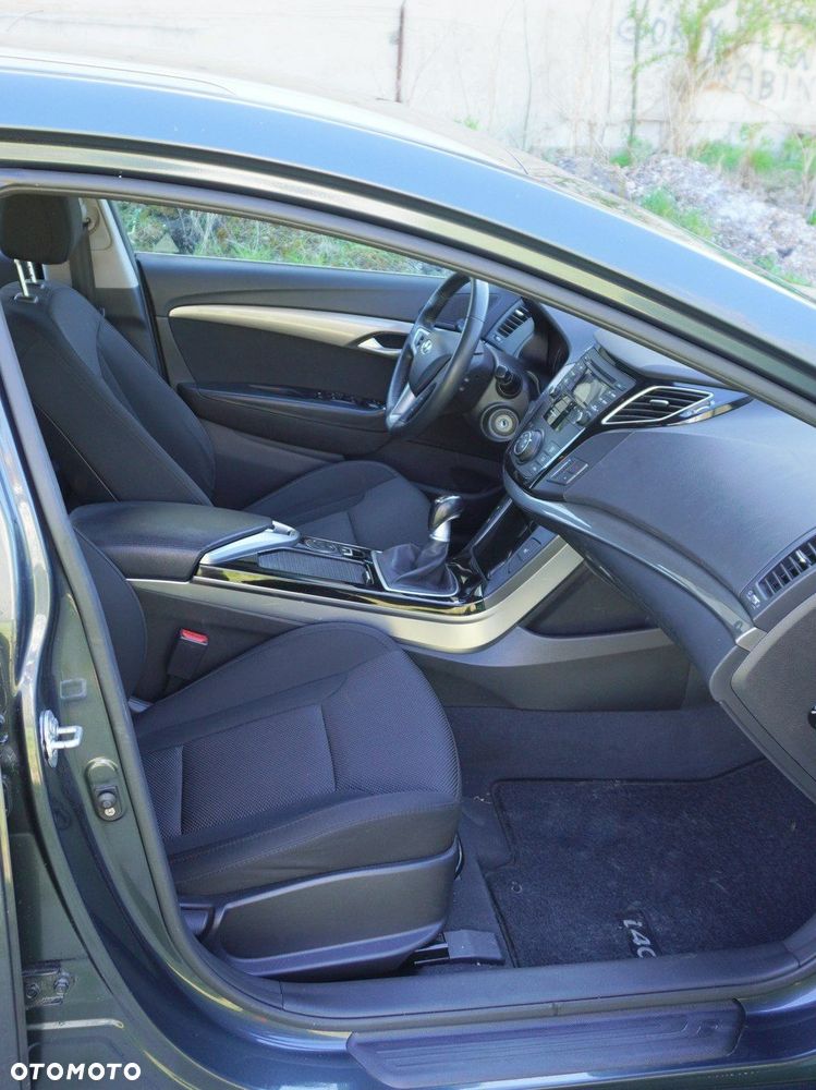 Hyundai i40 - 12