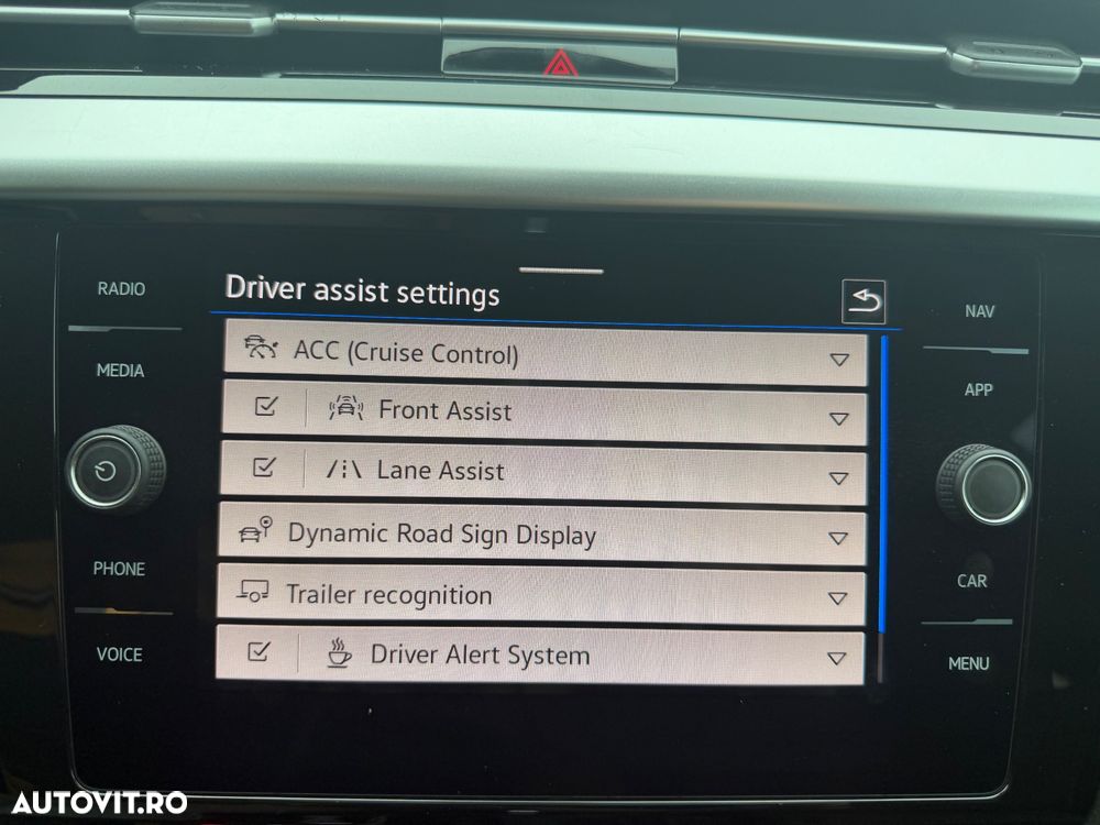 Volkswagen ARTEON Shooting Brake 2.0 TDI SCR DSG Elegance - 32