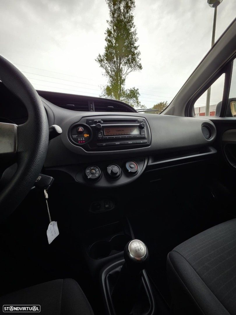 Toyota Yaris 1.0 VVT-i Comfort+P.Style - 14