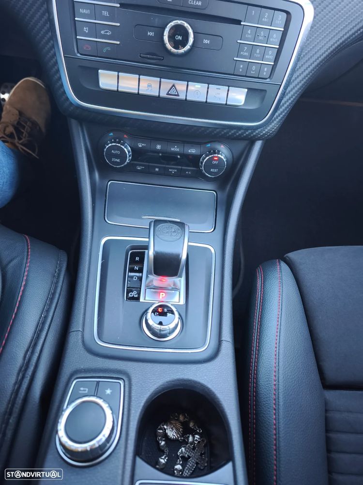 Mercedes-Benz A 45 AMG 4-Matic - 22