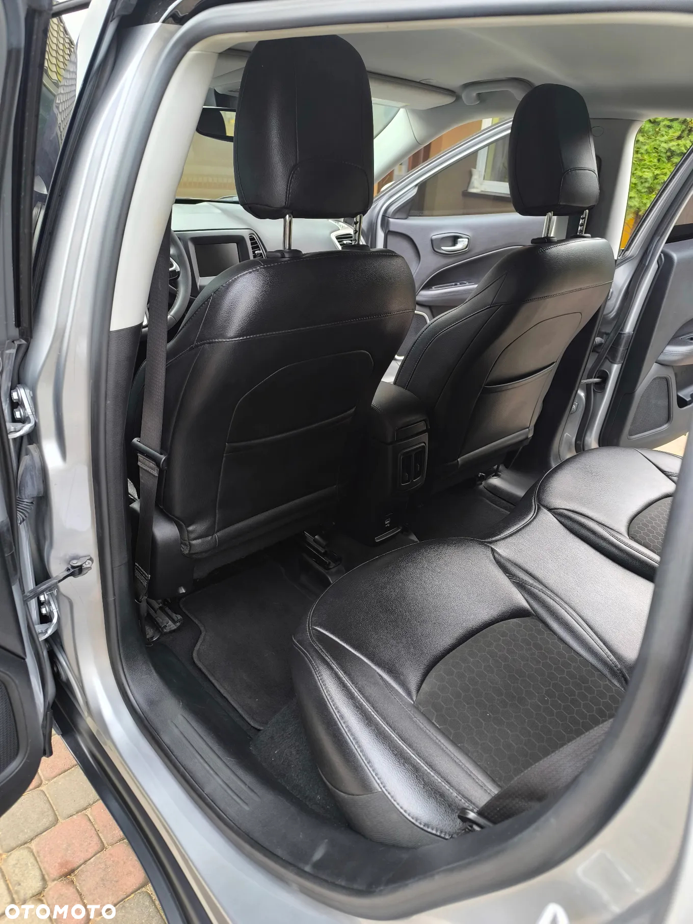 Jeep Compass - 9