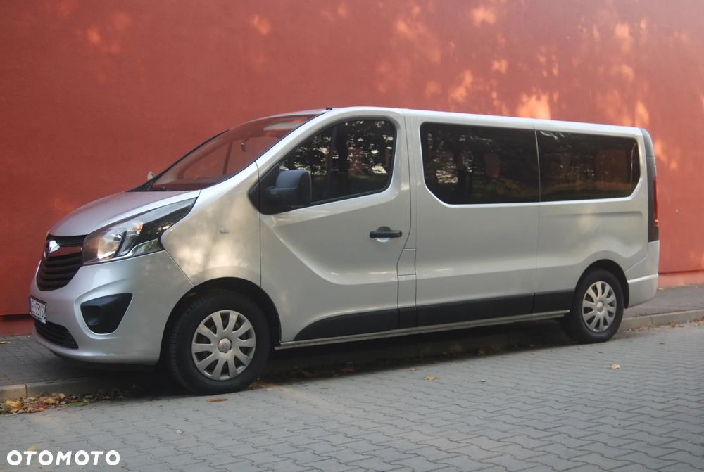 Opel Vivaro - 1