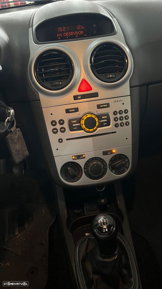 Opel Corsa 1.3 Ctdi Van Ar condicionado - 9