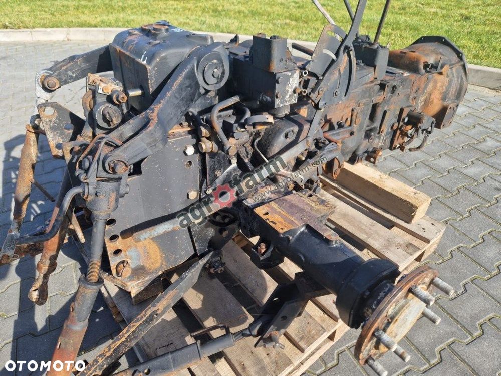 Skrzynia biegów, most tylny Case 833 3232742R1 - 3