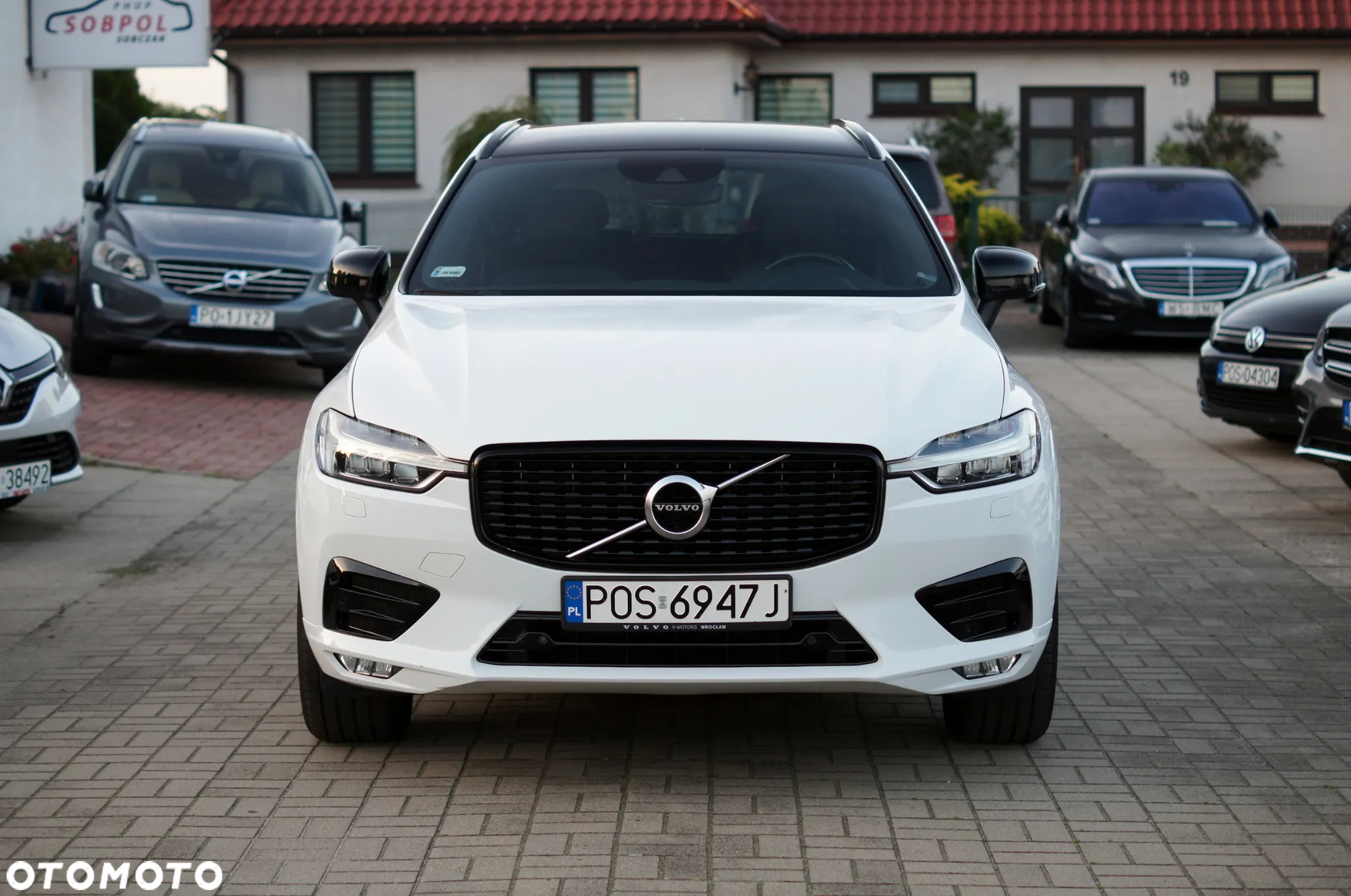 Volvo XC 60 B5 D AWD R-Design - 2