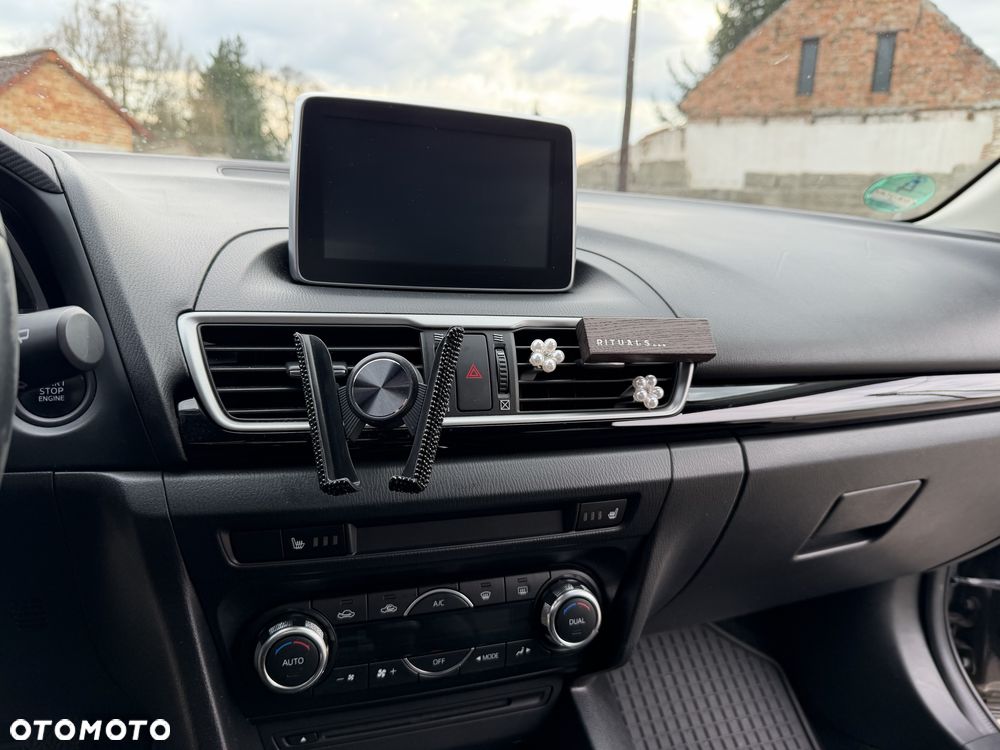 Mazda 3 - 5