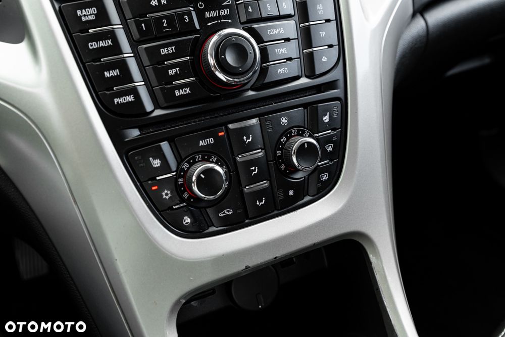 Opel Astra 1.4 Turbo - 36