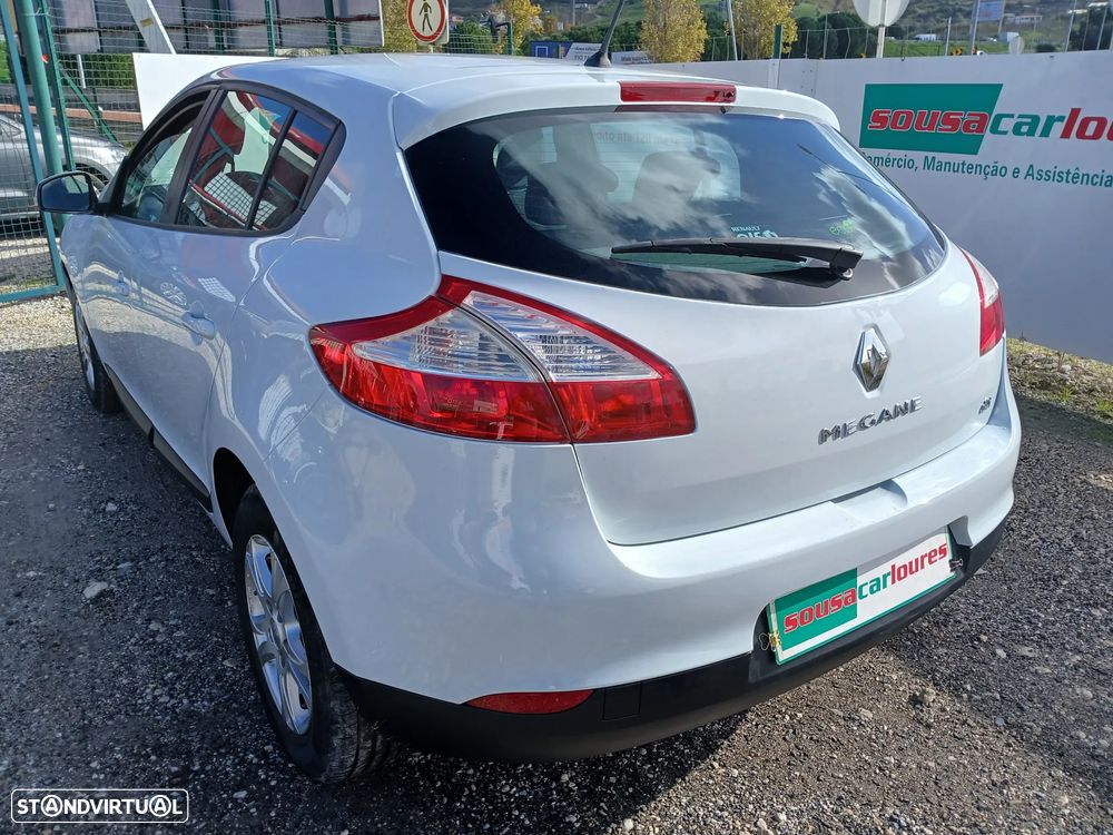 Renault Mégane 1.5 dCi Confort - 13