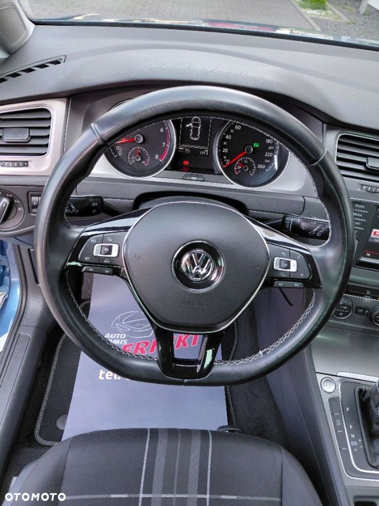 Volkswagen Golf - 12
