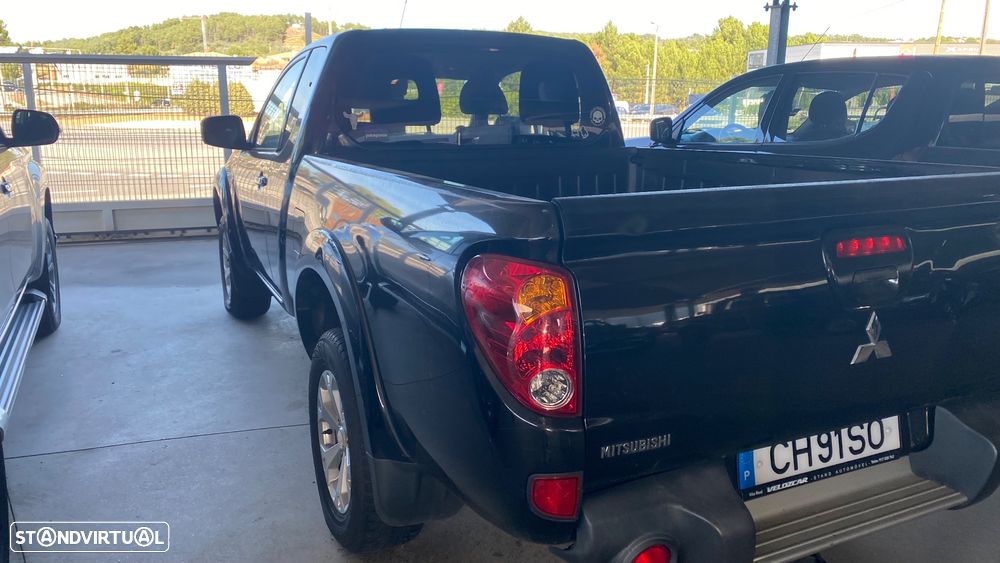 Mitsubishi L200 - 4