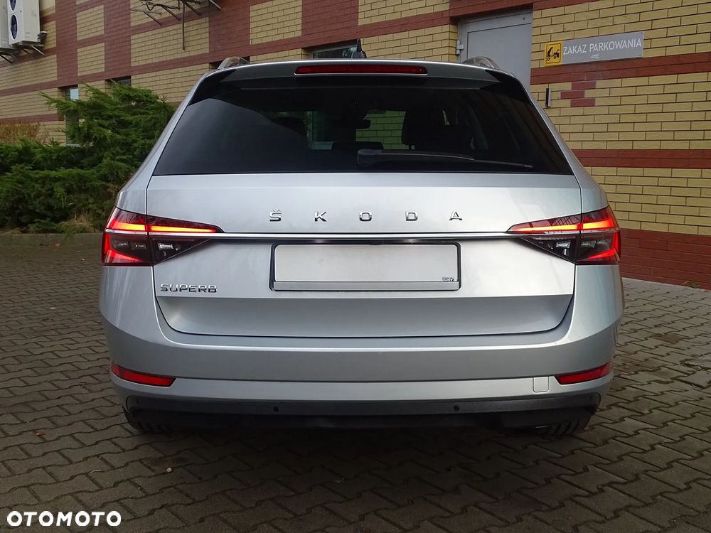 Skoda Superb 2.0 TDI SCR Style DSG - 12