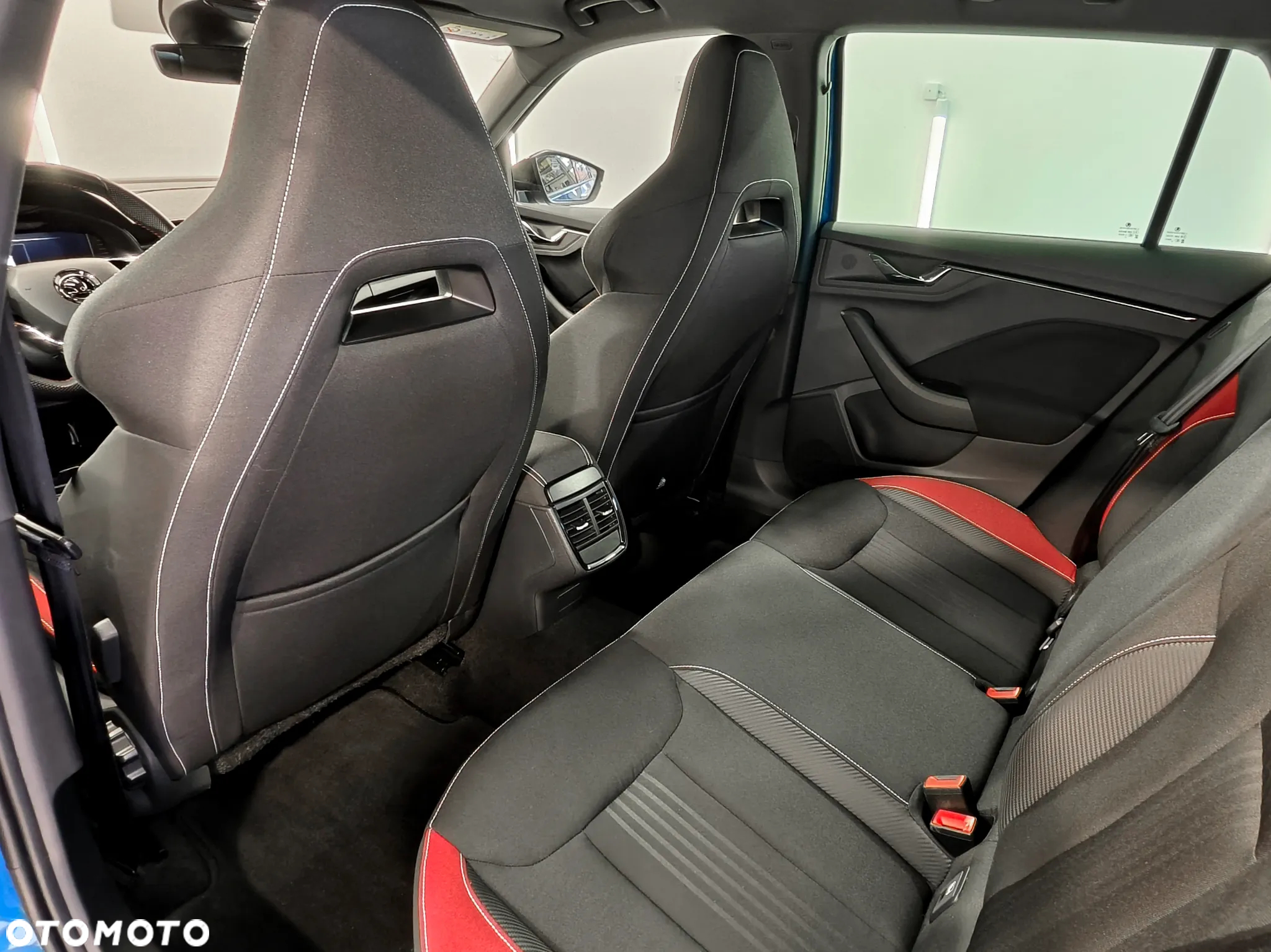 Skoda Kamiq 1.5 TSI Monte Carlo DSG - 13