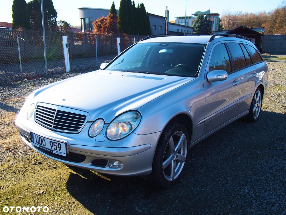 Mercedes-Benz Klasa E 200 Kompressor Automatik Classic - 4