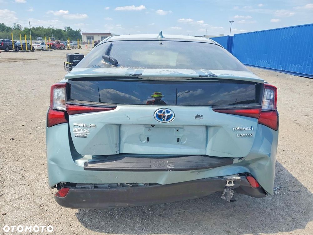 Toyota Prius - 8