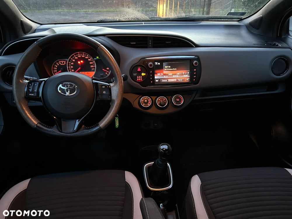 Toyota Yaris 1.33 Selection Pure - 15