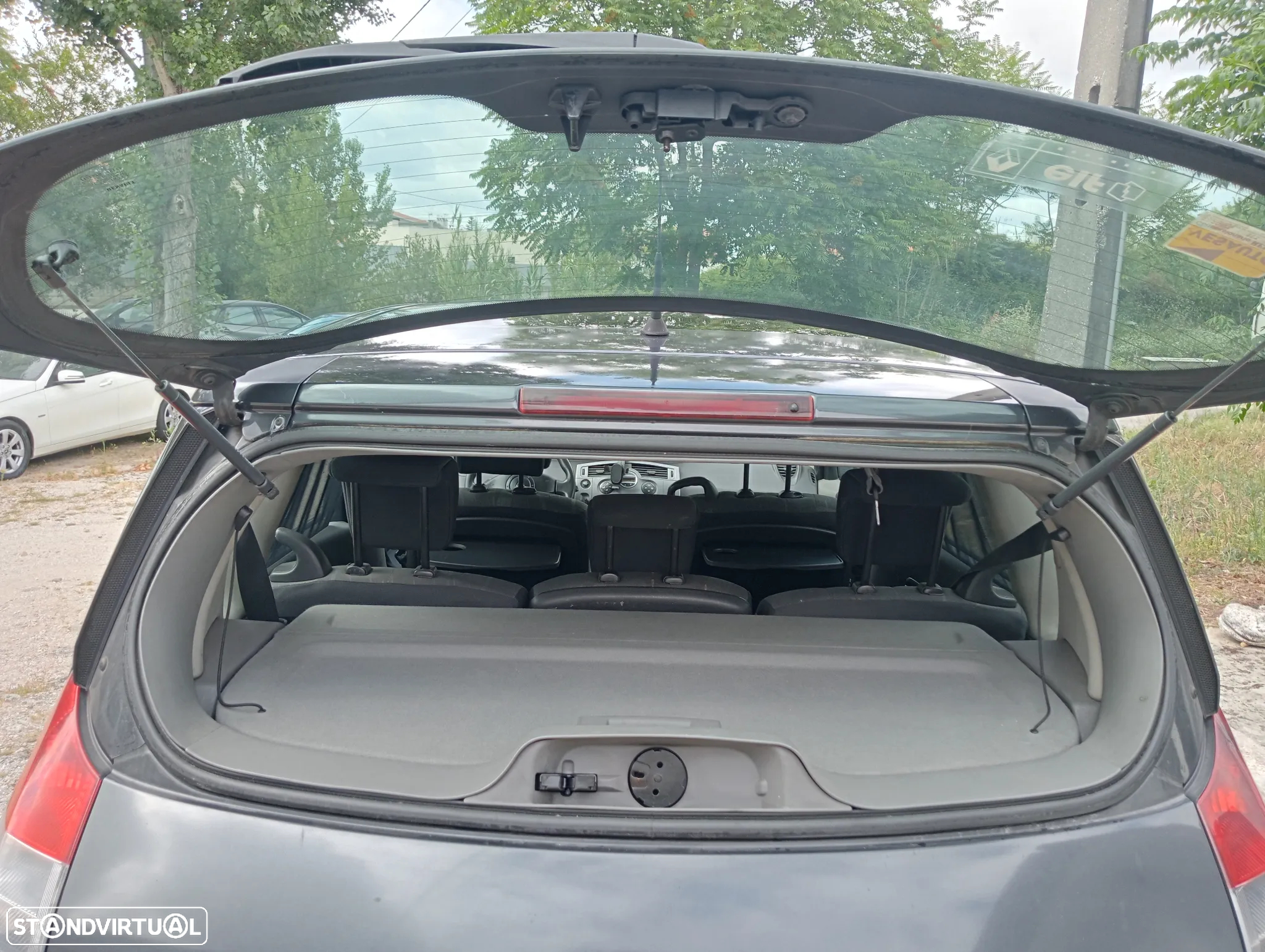 Renault Scénic 1.9 dCi Dynamique - 21