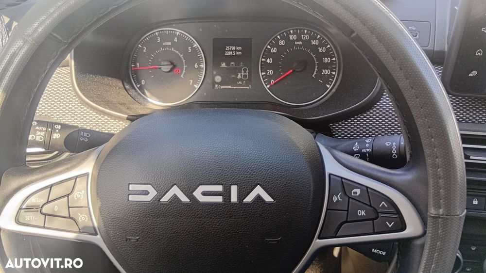 Dacia Logan ECO-G 100 MT6 XX - 10