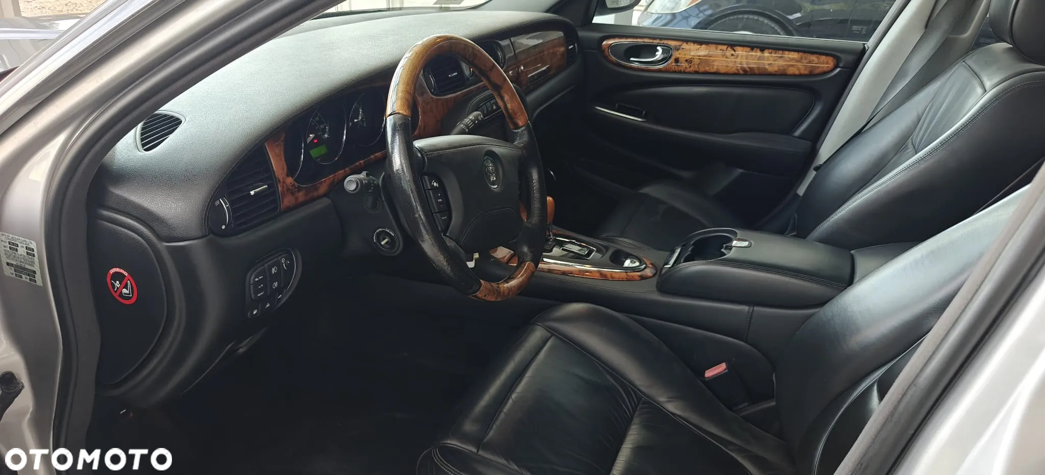 Jaguar XJ Super V8 LWB - 12