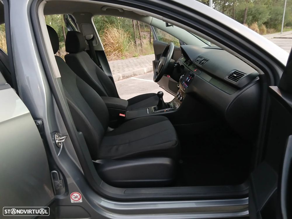 VW Passat 1.9 TDi Trendline Pack - 12