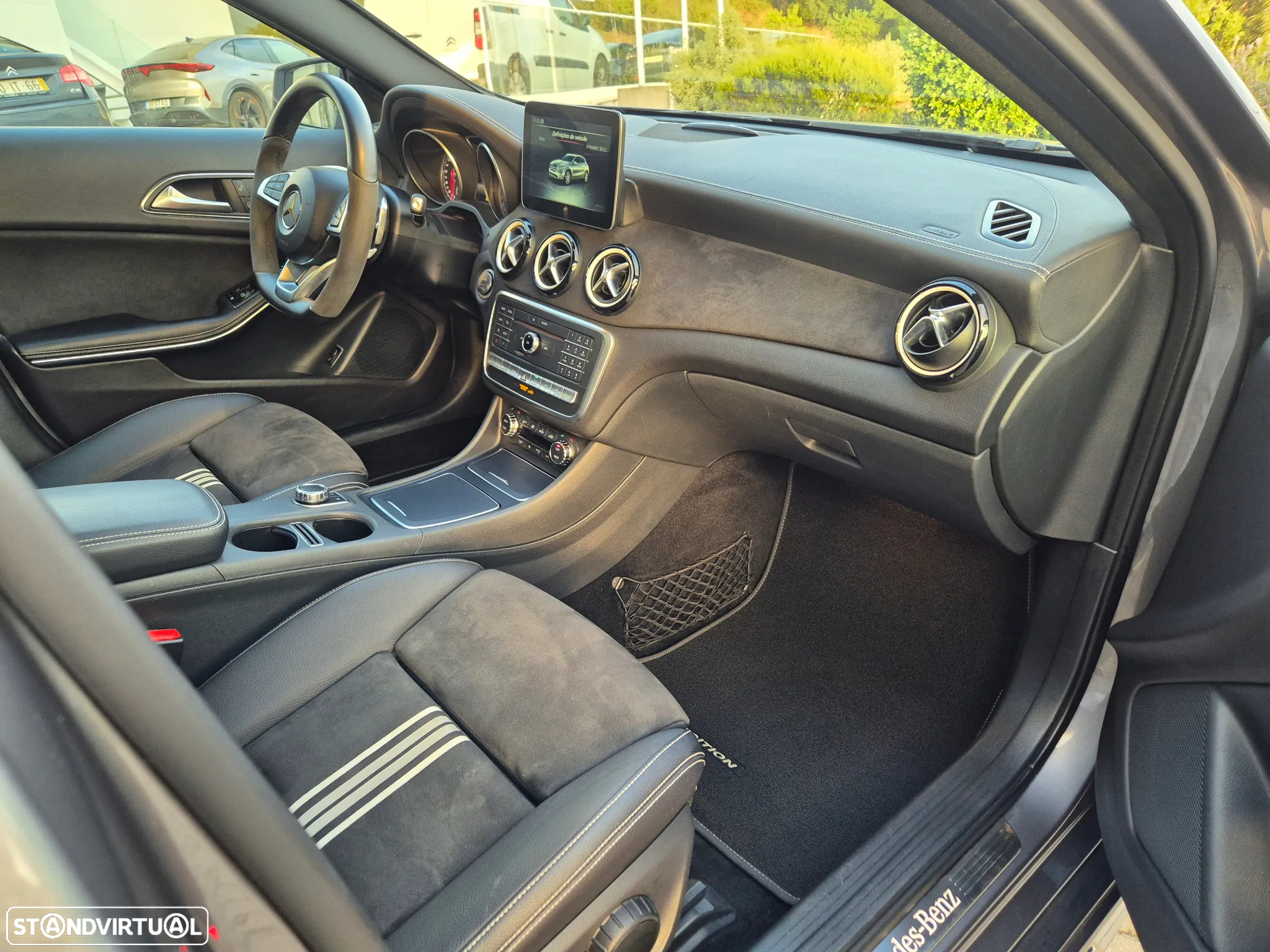 Mercedes-Benz GLA 220 d 4Matic 7G-DCT AMG Line - 7