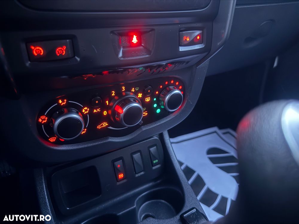 Dacia Duster SCe 115 2WD Prestige - 23