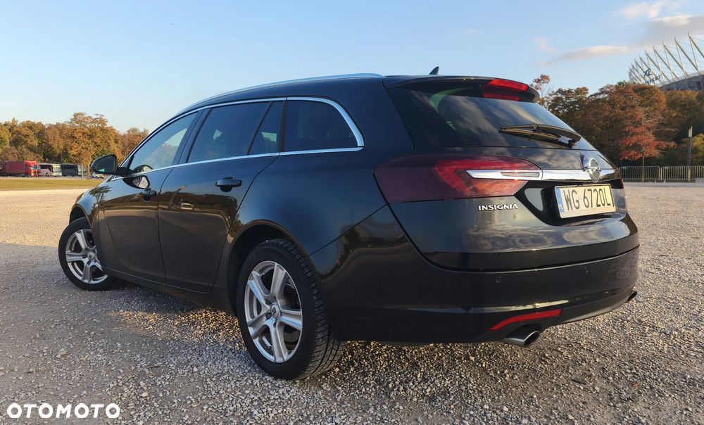 Opel Insignia 2.0 T SportsTourer 4x4 ecoFLEX Start/Stop - 18