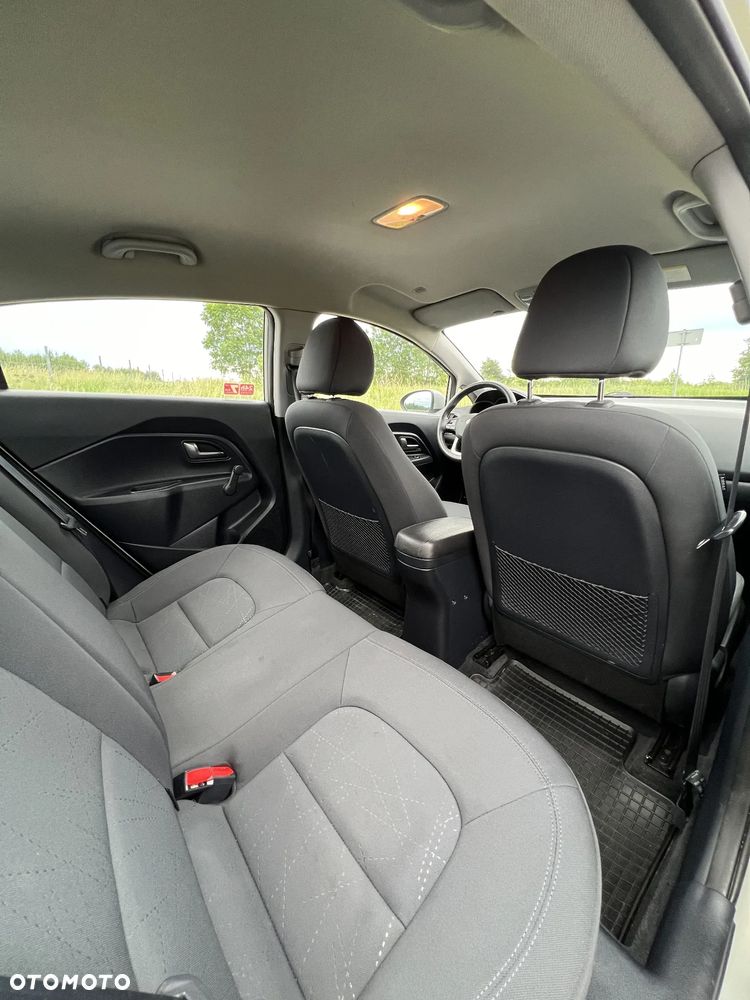 Kia Rio - 18