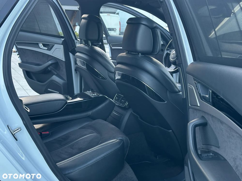 Audi A8 4.2 TDI Quattro - 28