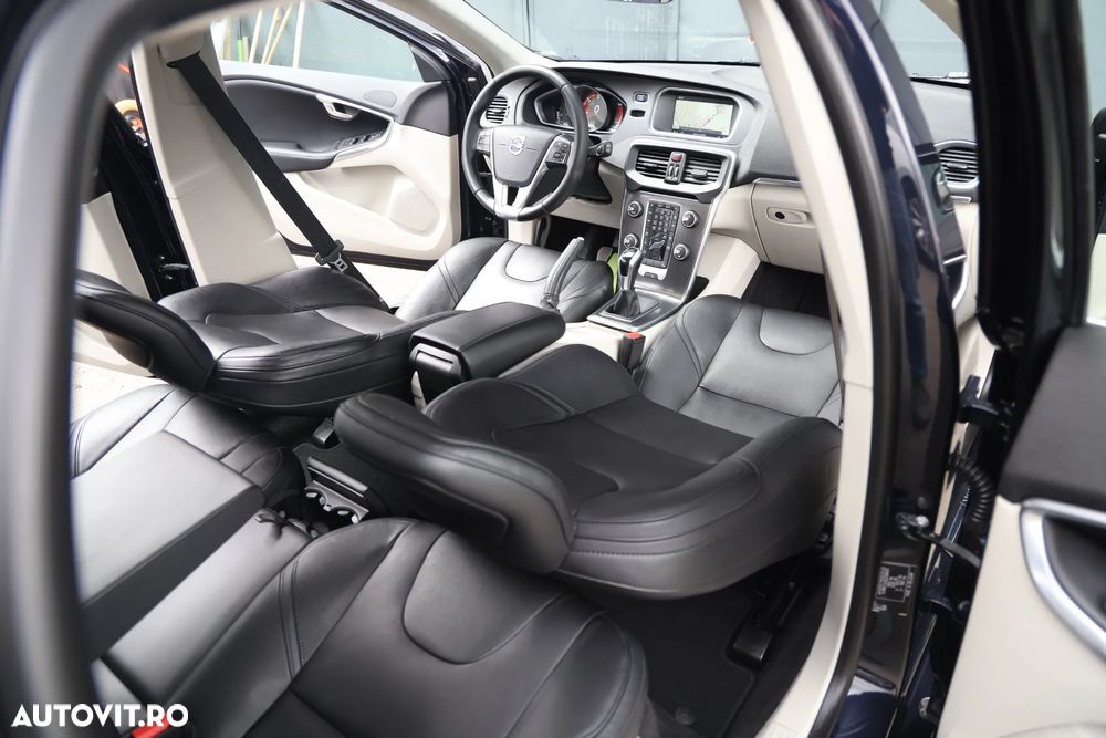 Volvo V40 D2 - 16