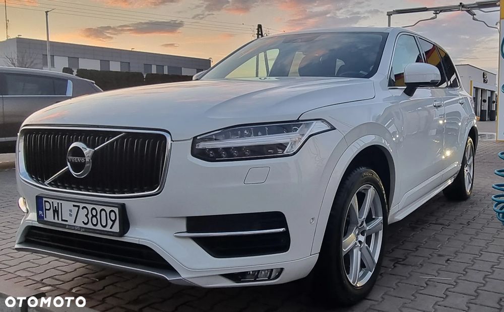 Volvo XC 90 D5 AWD Momentum - 1