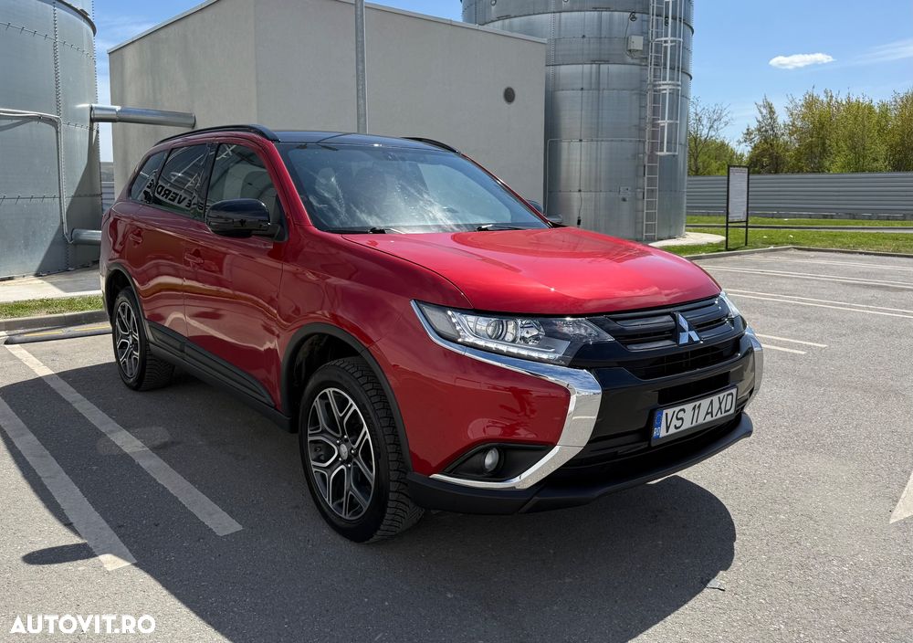 Mitsubishi Outlander - 1