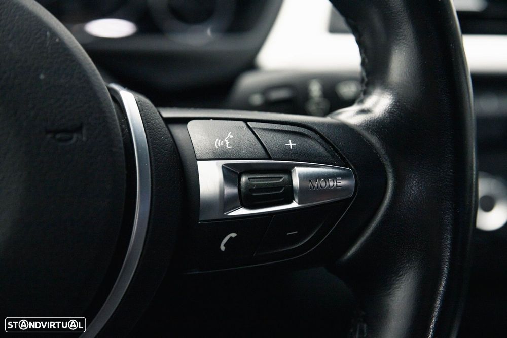 BMW 318 d Pack M - 23