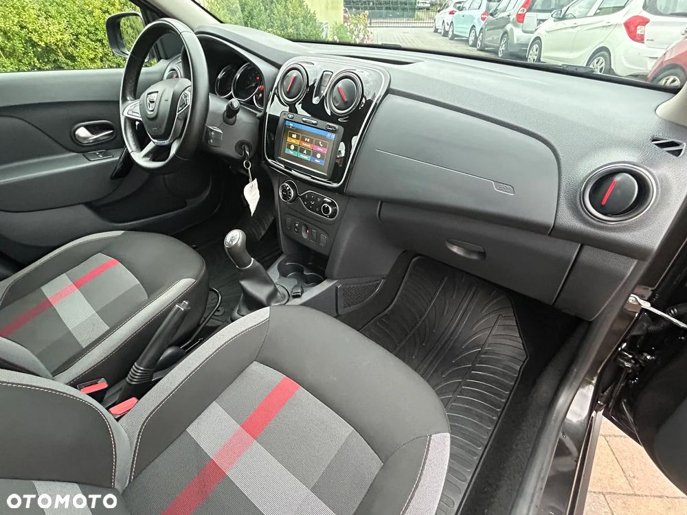Dacia Logan MCV TCe 90 S&S Stepway Celebration - 14