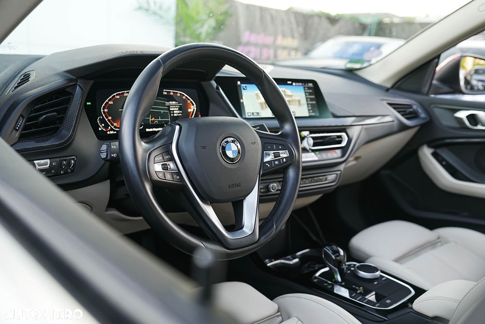 BMW Seria 2 218i Aut. Luxury Line - 25
