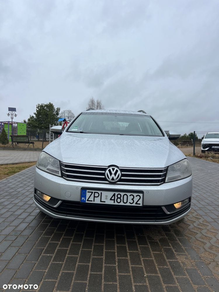 Volkswagen Passat 1.6 TDI Comfortline - 2