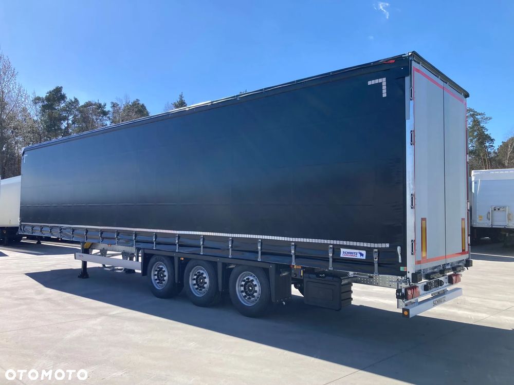 Schmitz Cargobull odbiór w Polsce, Fabrycznie nowa naczepa plandeka Varios 2025r. - 9