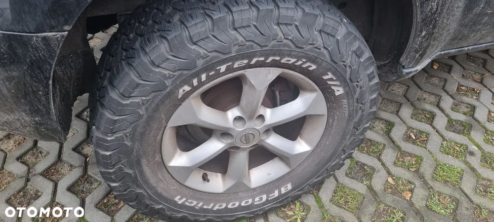 Nissan Pathfinder 2.5 D LE - 10