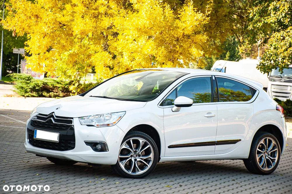 Citroën DS4 HDi 165 SoChic - 10