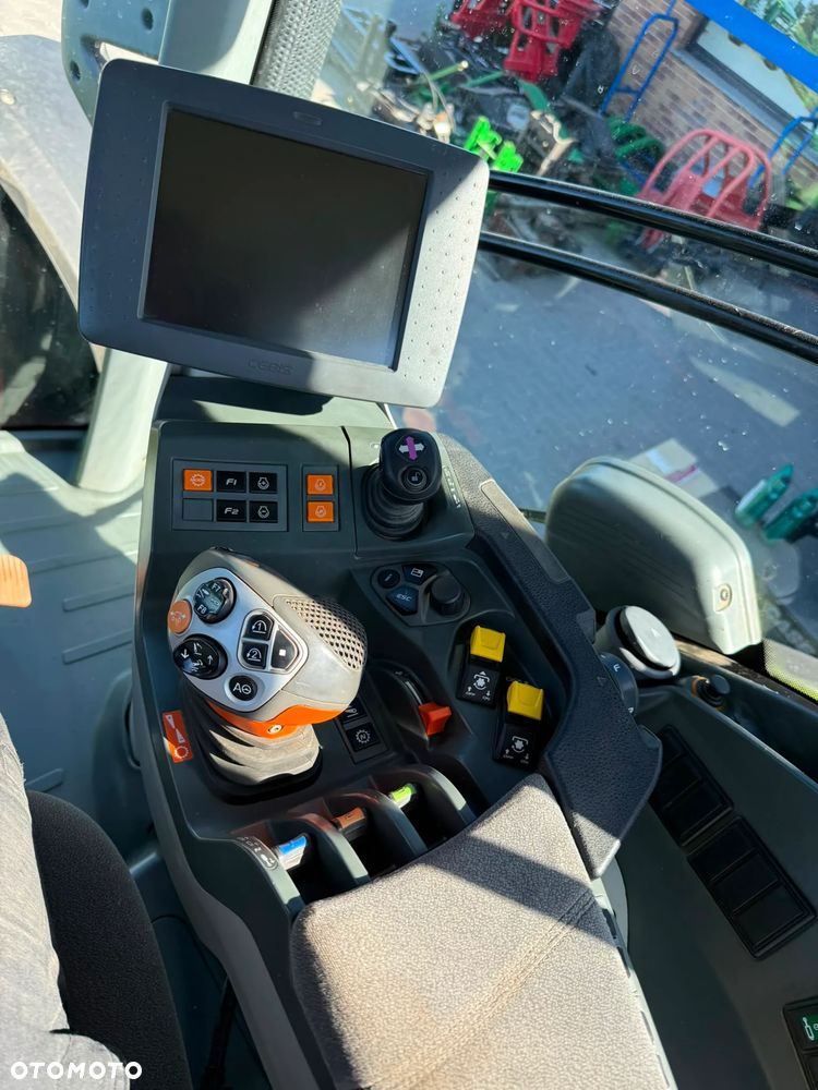 Claas AXION 830 CMATIC cebis   820 FENDT 824 - 24