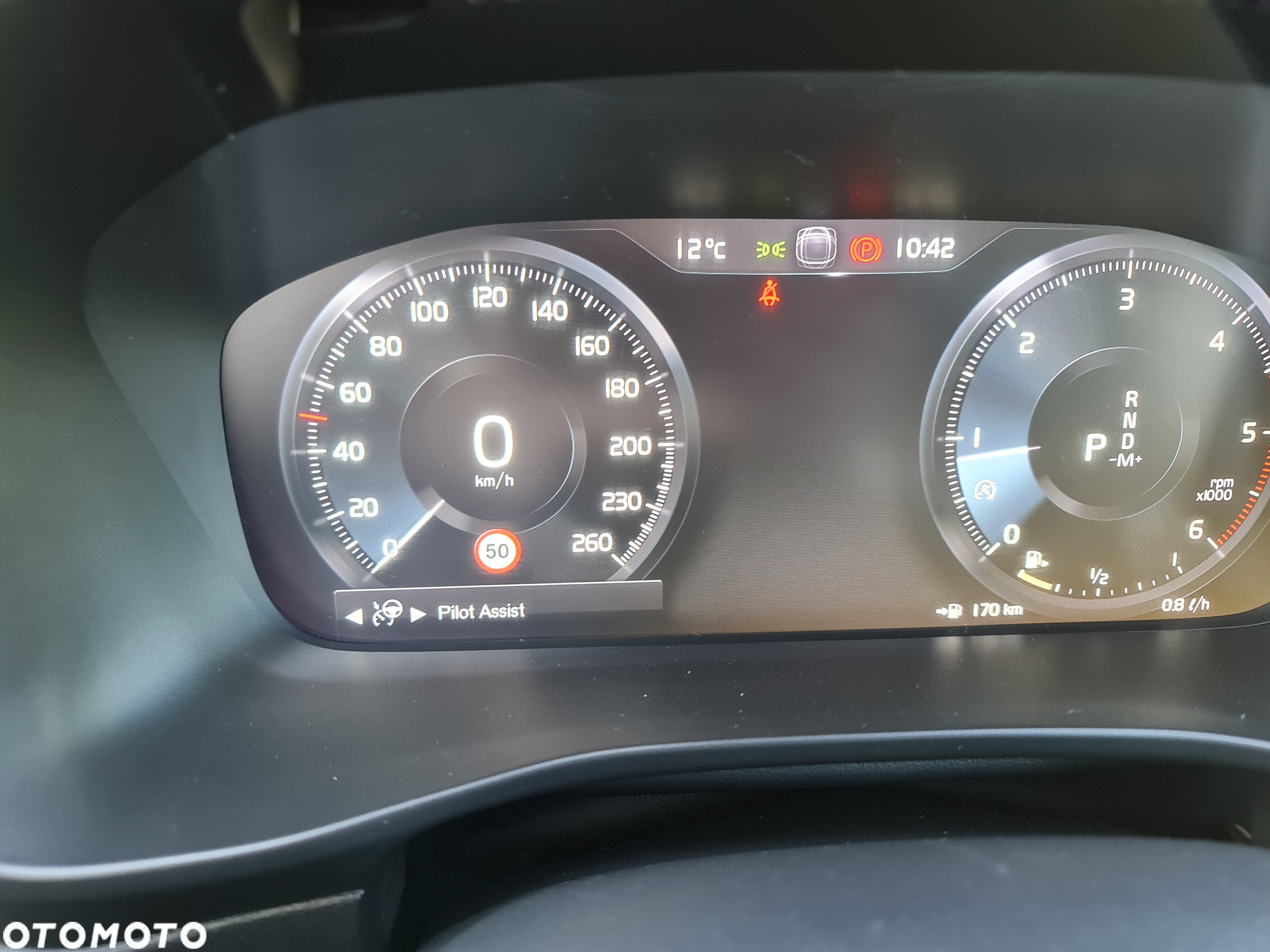 Volvo XC 40 D3 AWD Geartronic Momentum Pro - 23