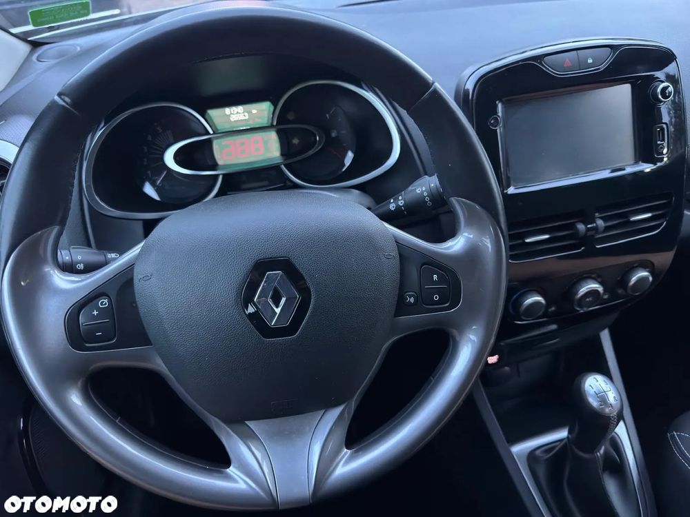 Renault Clio 1.2 16V 75 LIMITED - 15