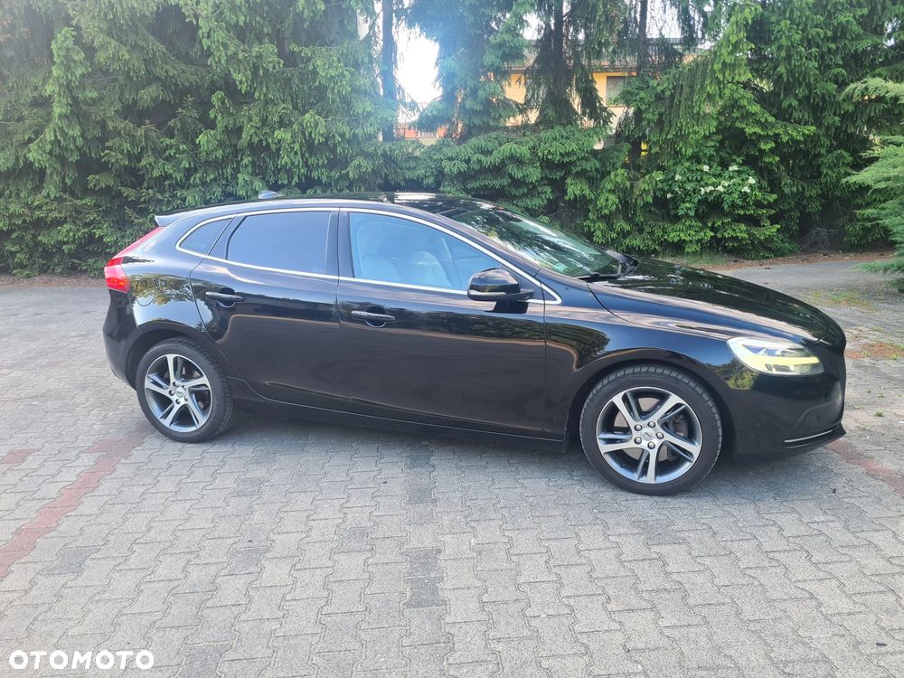 Volvo V40 D3 Inscription - 10